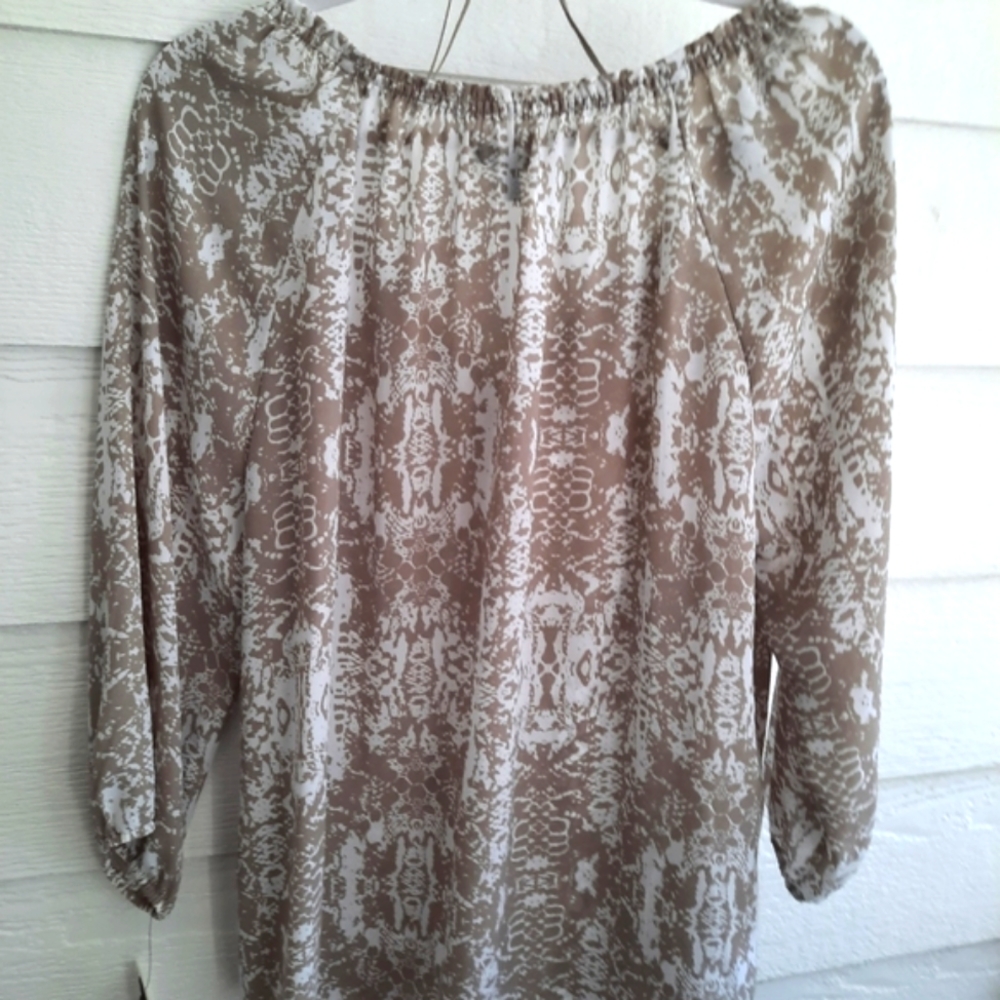 Apt 9 Henley Peasant blouse - Picture 5 of 11